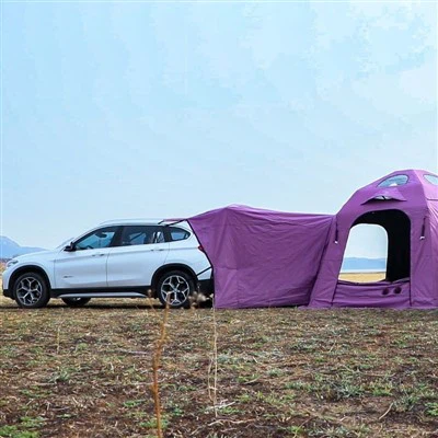 موصل يربط الجزء الخلفي من السيارة بالخيمة